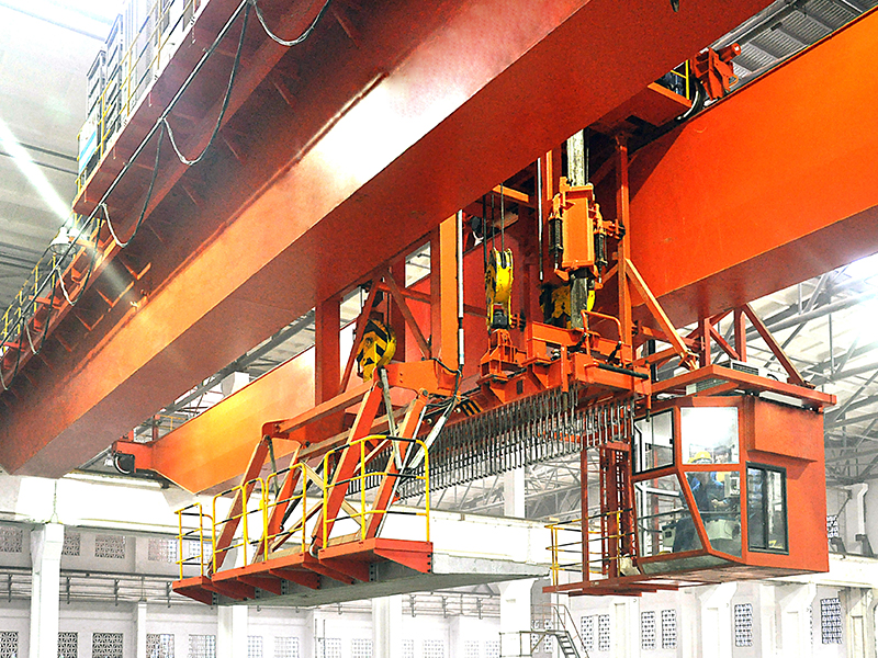 The special crane for lead electrolysis